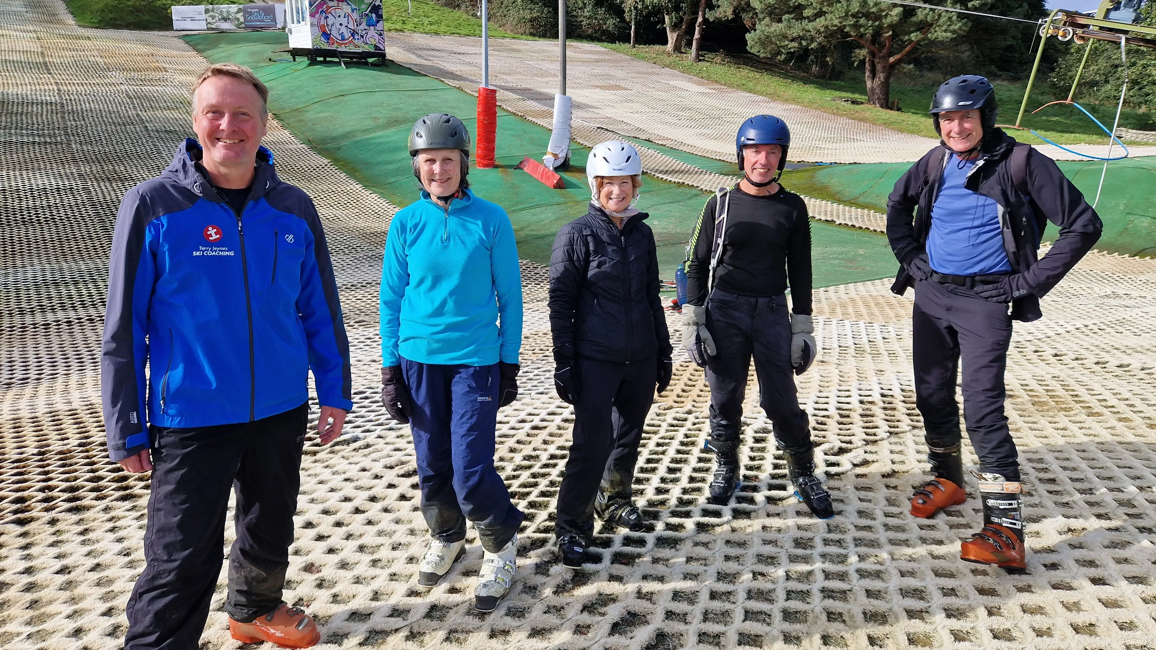 Ski Lessons at Gloucester Ski and Snowboard Centre